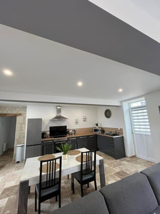 Charmante Maison De Bourg Cosy Acces Wifi Sepmes Exterior photo